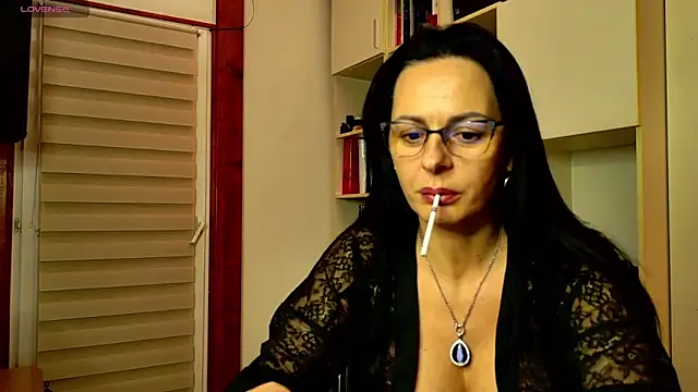 Snapshot of MiriamDelyn chatting on 02.28.26 MiriamDelyn online show from 02.28.26