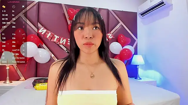 ValeriaRey online show from 02.13.26