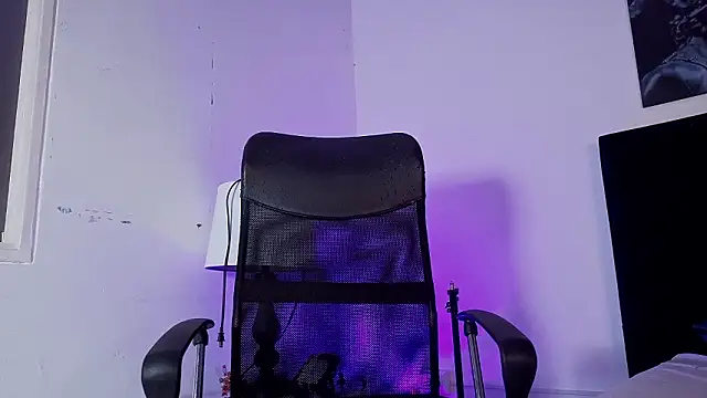 Snapshot of KateValenciaa chatting on 03.26.26 KateValenciaa online show from 03.26.26