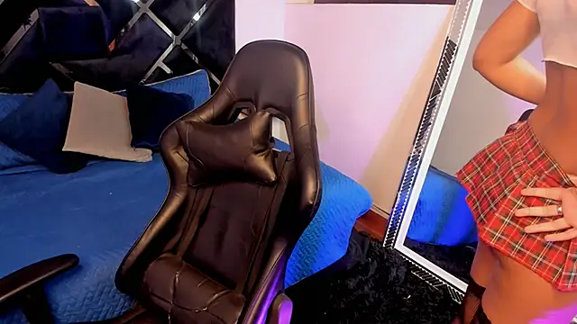 LizzyCooperjs online show from 02.17.26