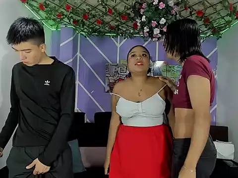 Snapshot of Lizeth_hot2002 chatting on 02.14.26 Lizeth hot2002 online show from 02.14.26