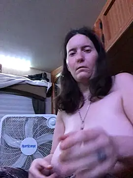 Snapshot of JMT42 chatting on 03.01.26 JMT42 online show from 03.01.26