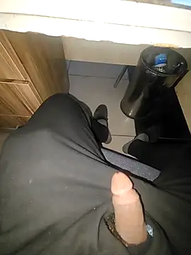 Snapshot of Engin_21 chatting on 03.02.26 Engin 21 online show from 03.02.26