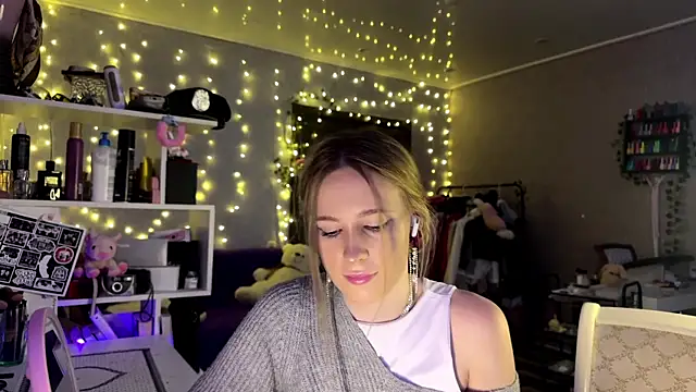 Snapshot of amily_sunray chatting on 02.21.26 amily sunray online show from 02.21.26