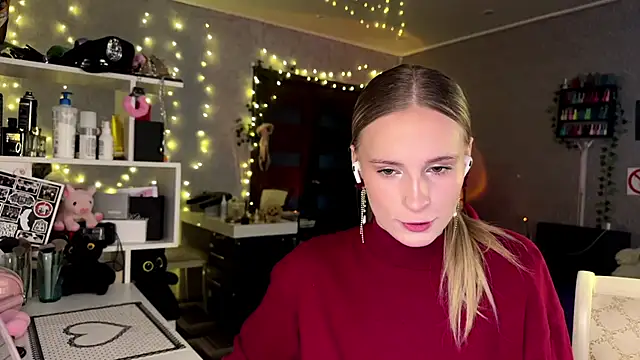 Snapshot of amily_sunray chatting on 03.21.26 amily sunray online show from 03.21.26