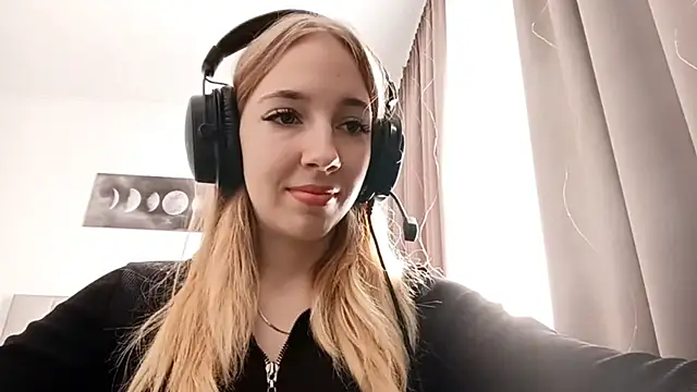 Snapshot of WackyNome chatting on 02.15.26 WackyNome online show from 02.15.26