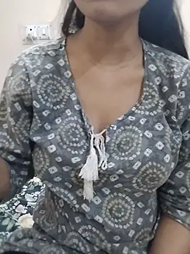 Snapshot of shivani_jain chatting on 02.18.26 shivani jain online show from 02.18.26