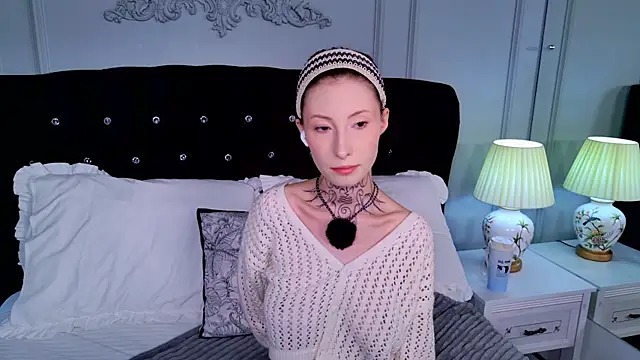 roxy morrison x online show from 05.18.26