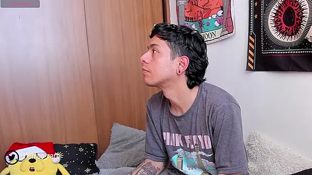 Snapshot of acid_timee chatting on 12.24.24 acid timee online show from 12.24.24