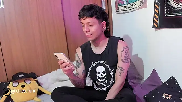 Snapshot of acid_timee chatting on 02.13.25 acid timee online show from 02.13.25