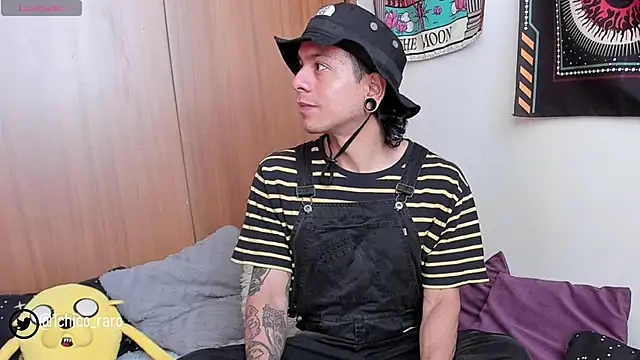 Snapshot of acid_timee chatting on 02.20.25 acid timee online show from 02.20.25