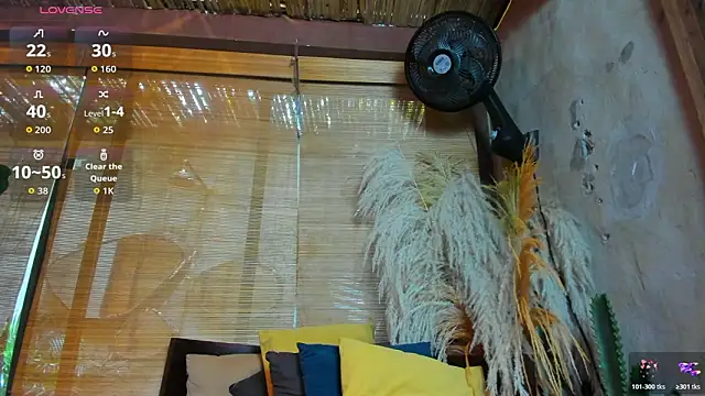 Snapshot of sophieBlair_ chatting on 03.10.26 sophieBlair online show from 03.10.26