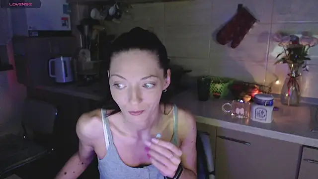 AyanaGrumpix online show from 04.13.26