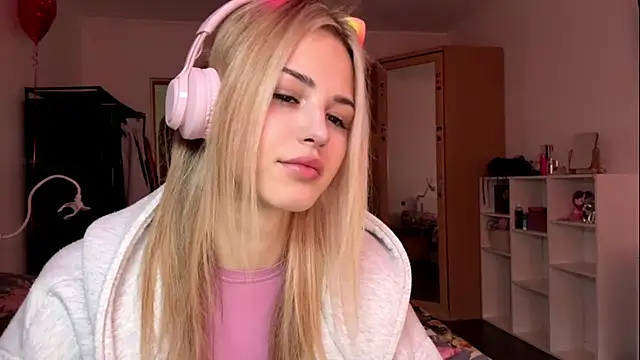 Snapshot of Evva_mayy chatting on 03.02.26 Evva mayy online show from 03.02.26