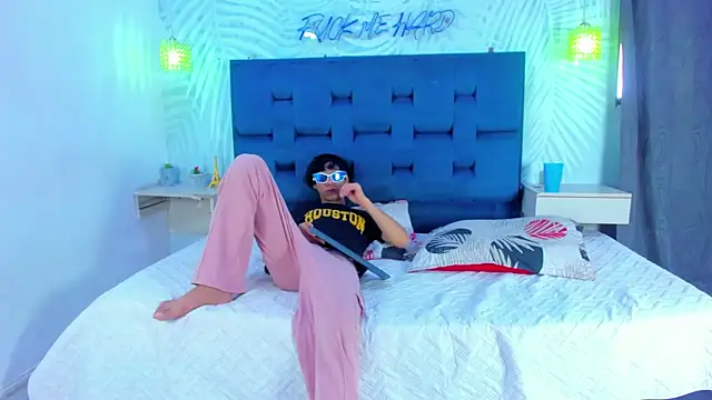 Snapshot of Adventurous_Boys chatting on 02.27.26 Adventurous Boys online show from 02.27.26