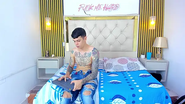 Snapshot of Adventurous_Boys chatting on 03.16.26 Adventurous Boys online show from 03.16.26