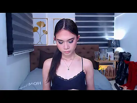 Snapshot of JuicyCockThea chatting on 03.31.26 JuicyCockThea online show from 03.31.26