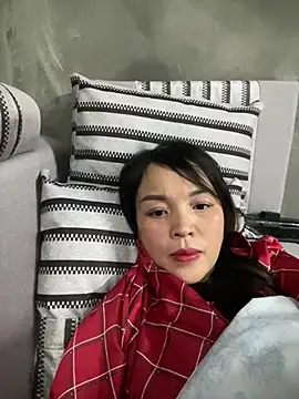 Strawberry-wet online show from 02.13.26