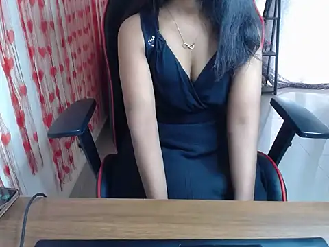Hottie yashika online show from 02.22.26