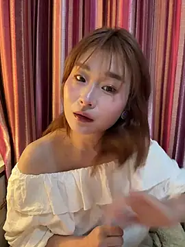 Snapshot of A-cola chatting on 03.18.26 A-cola online show from 03.18.26