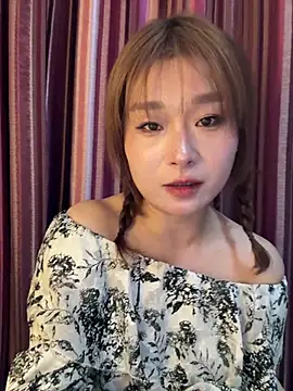 Snapshot of A-cola chatting on 03.21.26 A-cola online show from 03.21.26