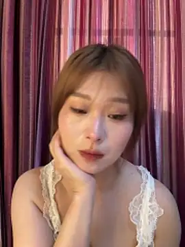 Snapshot of A-cola chatting on 03.24.26 A-cola online show from 03.24.26