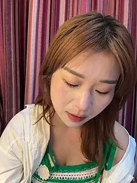 Snapshot of A-cola chatting on 03.26.26 A-cola online show from 03.26.26