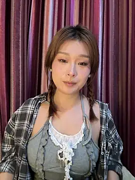 Snapshot of A-cola chatting on 03.31.26 A-cola online show from 03.31.26