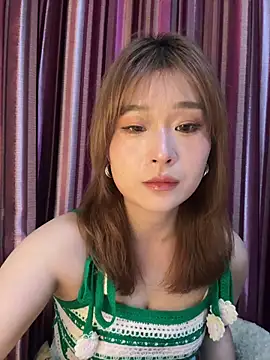 Snapshot of A-cola chatting on 04.02.26 A-cola online show from 04.02.26