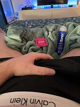 Snapshot of Thomascrtz chatting on 03.14.26 Thomascrtz online show from 03.14.26