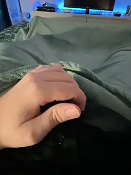 Snapshot of Thomascrtz chatting on 04.07.26 Thomascrtz online show from 04.07.26