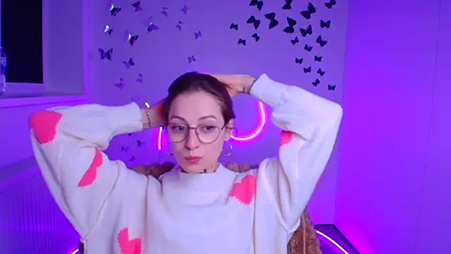 Snapshot of Esmi_Winter chatting on 02.19.26 Esmi Winter online show from 02.19.26