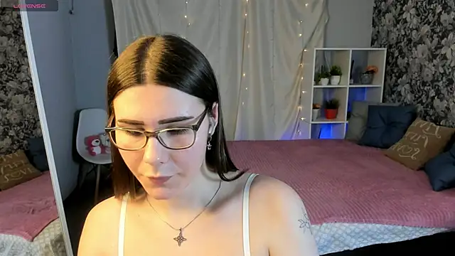 Coraline kitty online show from 05.04.26
