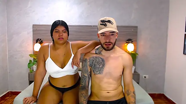 Paulina And Tayron online show from 02.13.26