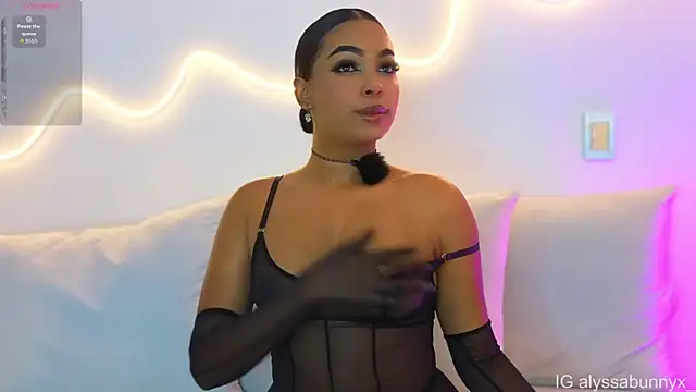 Snapshot of Alyssa_bunnyx chatting on 04.26.26 Alyssa bunnyx online show from 04.26.26