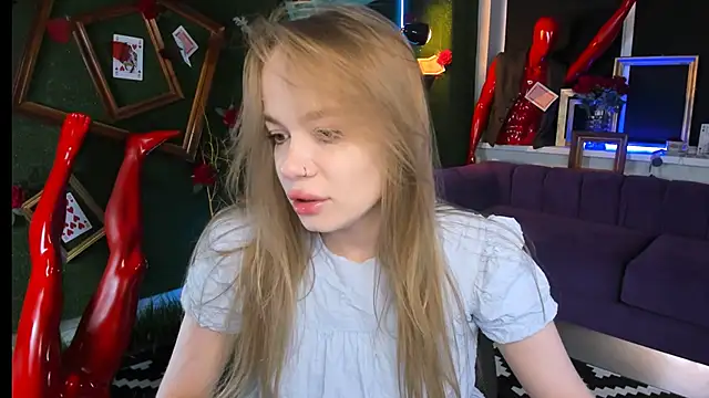 Snapshot of AmyNox chatting on 03.26.26 AmyNox online show from 03.26.26