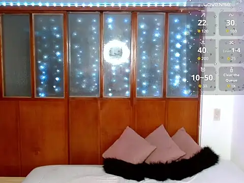 Snapshot of DanniHotBoy02 chatting on 02.25.26 DanniHotBoy02 online show from 02.25.26