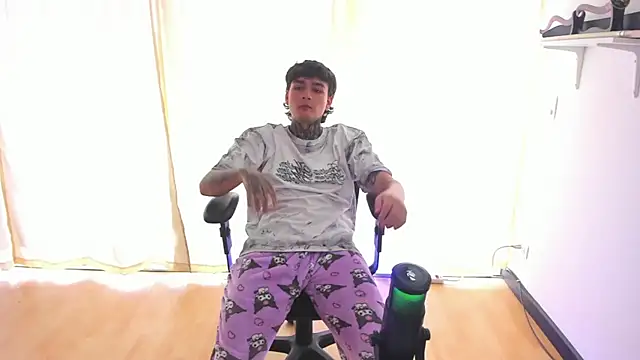 Snapshot of Your_Tao chatting on 02.10.26 Your Tao online show from 02.10.26