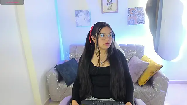 Snapshot of Afrodita_rouss chatting on 02.18.26 Afrodita rouss online show from 02.18.26