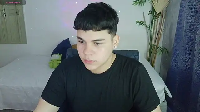 eithan jonnes online show from 02.10.26