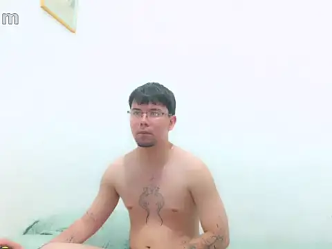 Snapshot of KaiStein chatting on 03.04.26 KaiStein online show from 03.04.26