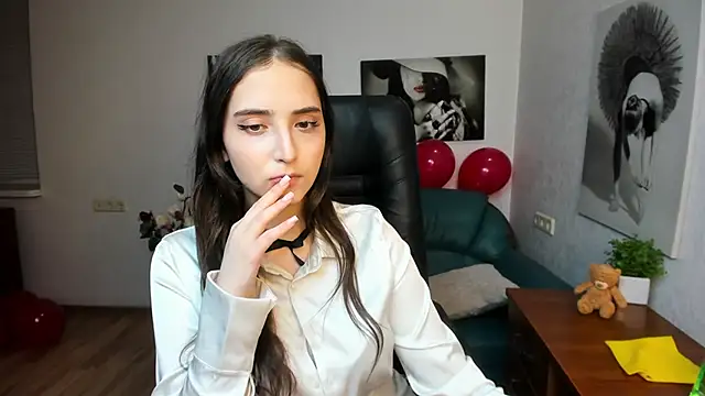 Snapshot of Effy_Royse chatting on 02.17.26 Effy Royse online show from 02.17.26