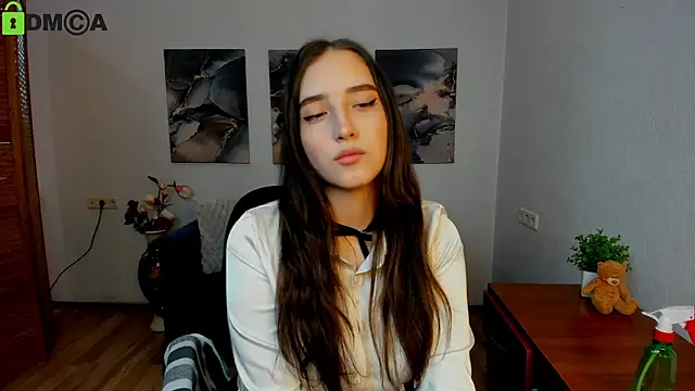 Effy Royse online show from 03.05.26