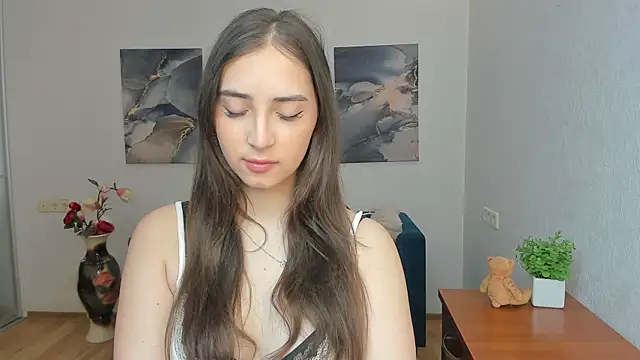 Effy Royse online show from 04.29.26