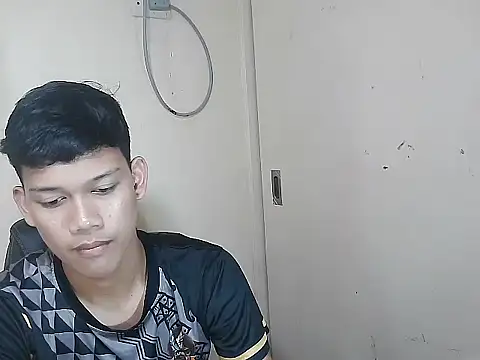 UrAsian Turjak online show from 05.14.26