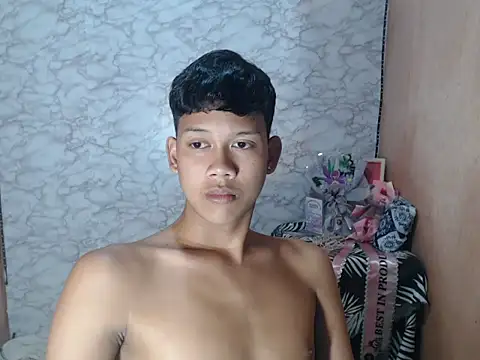 UrAsian Turjak online show from 06.19.26