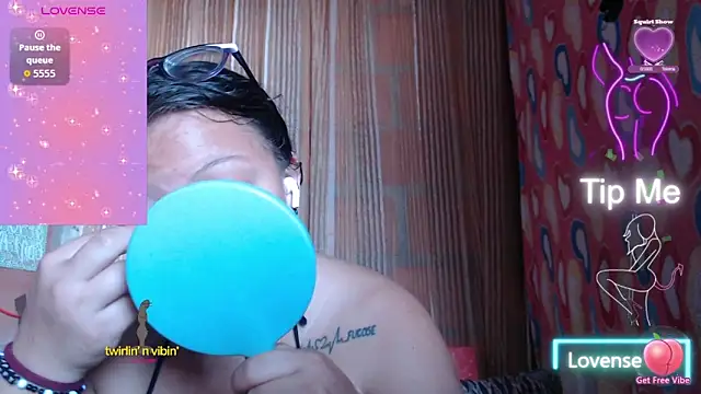 Snapshot of vanuslovelatina chatting on 04.11.26 vanuslovelatina online show from 04.11.26
