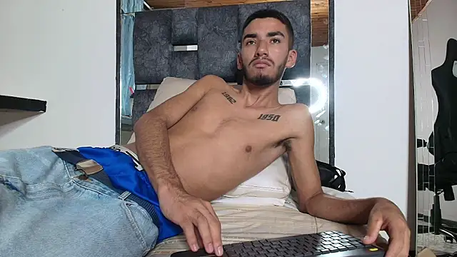 Snapshot of Noah-JONES chatting on 02.21.26 Noah-JONES online show from 02.21.26