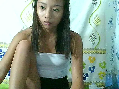 Asianpinay Skinny1818 online show from 04.28.26