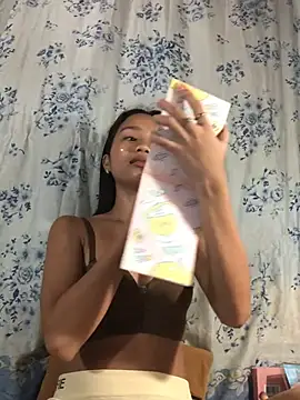 Snapshot of Asianpinay_Skinny1818 chatting on 07.14.26 Asianpinay Skinny1818 online show from 07.14.26
